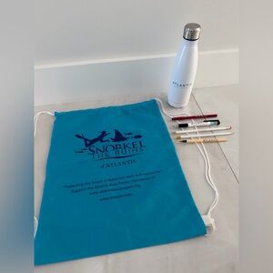 Atlantis Bahamas Paradise Island New Metal Water Bottle Sackpack Pens & Pencils